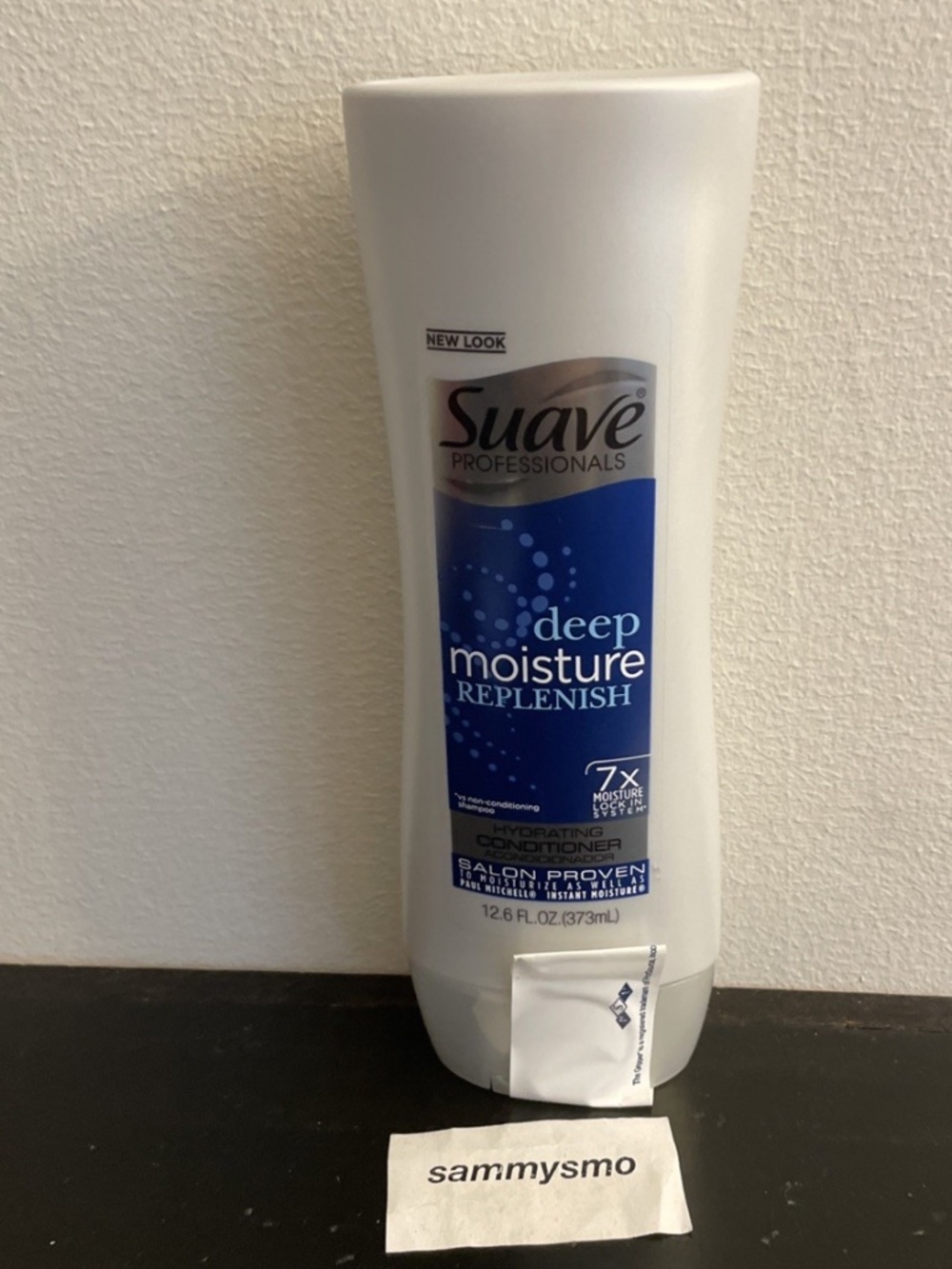 Suave Professionals Deep Moisture Replenish Hydrating Conditioner 12.6 oz.
